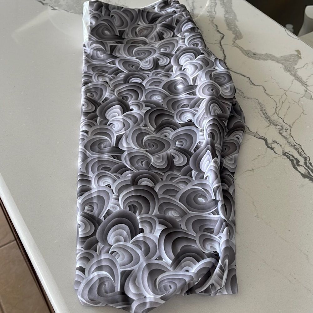 New without tag Sukishufu leggings